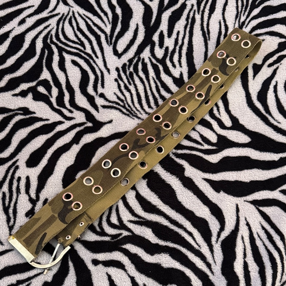 3/$20 Camouflage Distress Belt